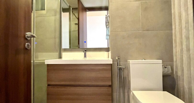 z5888178505129 b1c3e8d08bc46ccfbc9922fbdf0857d4 810x430 - Cho thuê căn hộ Midtown 2Pn 2Wc đầy đủ nội thất cao cấp, giá chỉ 26tr/th