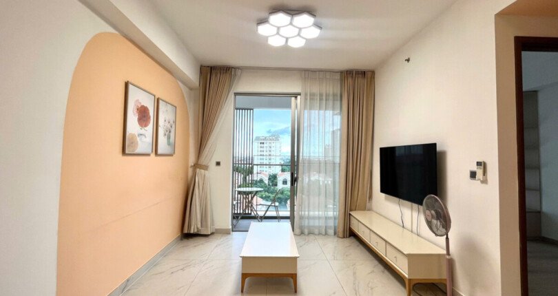 z5888178550443 e85c94c5c48c266961f6b0c336ed8e17 810x430 - Cho thuê căn hộ Midtown 2Pn 2Wc đầy đủ nội thất cao cấp, giá chỉ 26tr/th