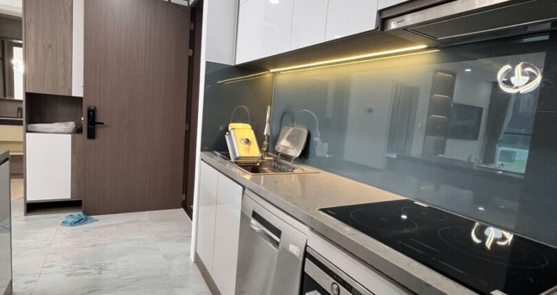 z5888346779749 ea648dd242b22653808921dcfbe350a2 810x430 - Cho thuê căn hộ cao cấp Cardinal Court, Phú Mỹ Hưng Quận 7-2PN FULL nội thất xịn