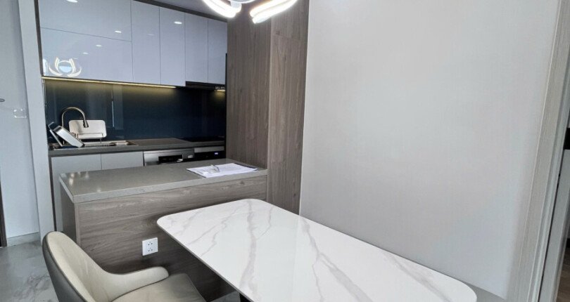 z5888346779778 38cc1cf3dbdbf9b25ded2a59314c2746 810x430 - Cho thuê căn hộ cao cấp Cardinal Court, Phú Mỹ Hưng Quận 7-2PN FULL nội thất xịn