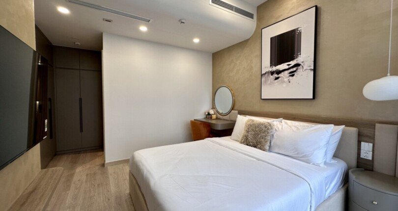 z5897504706132 37c0c950e033fc360fadbcffc172f455 810x430 - Cần cho thuê gấp căn hộ 3PN Cardinal Court giá 55tr/tháng, full nội thất như hình