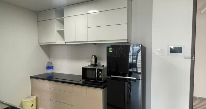 z5909582665879 1df8e2f47db34226260f8a37742e7cbb 810x430 - Cho thuê căn hộ Cardinal Court Tầng 9, 76m 2 phòng ngủ full nội thất