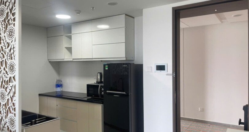 z5909582704220 43d51c3a7b419313effc3a3763c81fa6 810x430 - Cho thuê căn hộ Cardinal Court Tầng 9, 76m 2 phòng ngủ full nội thất