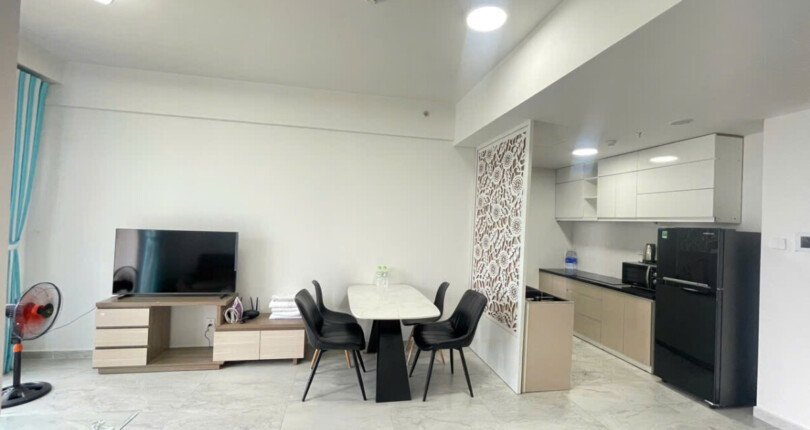 z5909582715915 7a3ac6797187ba6decdf8f679ca3feae 810x430 - Cho thuê căn hộ Cardinal Court Tầng 9, 76m 2 phòng ngủ full nội thất