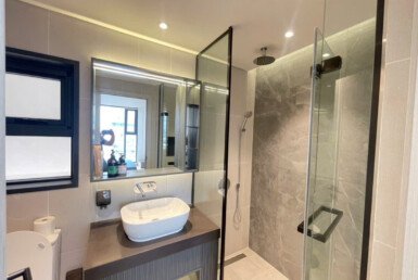 z5909582726594_5b04eb7fe53bd9e1a35b7570a6621e83