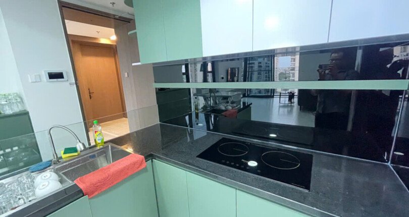 z5909583545170 9bf15f9f516b11cf100e98e7214c8c8d 810x430 - Cho thuê Cardinal Court Phú Mỹ Hưng 76m, 2 phòng tầng 7 full nội thất