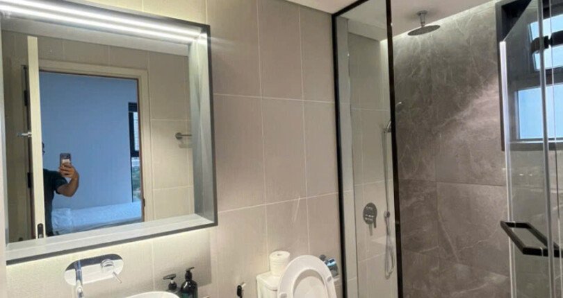 z5909583629692 d138e89c9270580c15d601e123dc859f 810x430 - Cho thuê Cardinal Court Phú Mỹ Hưng 76m, 2 phòng tầng 7 full nội thất