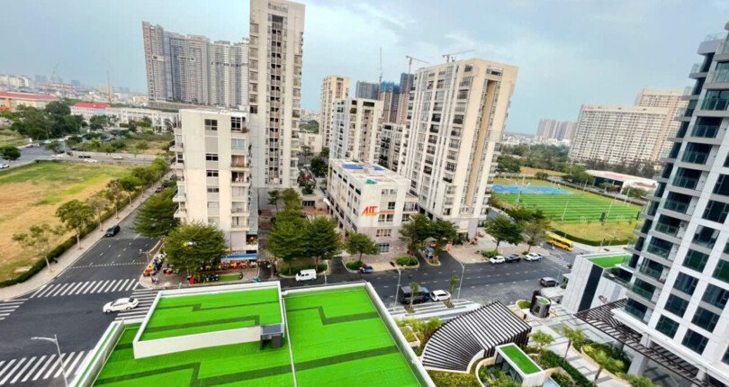 z5909583673275 e77bb445635ab64e6b6d10cee4d59b10 810x430 - Cho thuê Cardinal Court Phú Mỹ Hưng 76m, 2 phòng tầng 7 full nội thất