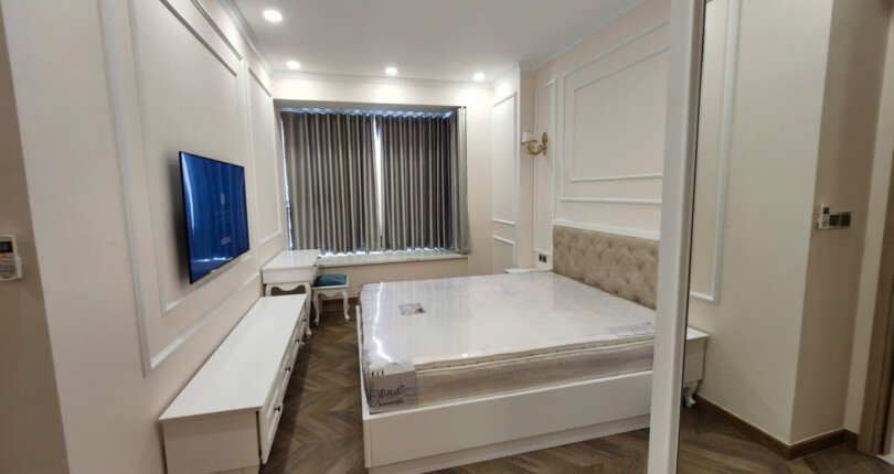 z5909585906515 9a4a900a4a127bcdc15aa51091074fef 810x430 - Cho Thuê Midtown M8 Phú Mỹ Hưng 80m 2 phòng full nội thất có ô xe dưới hầm