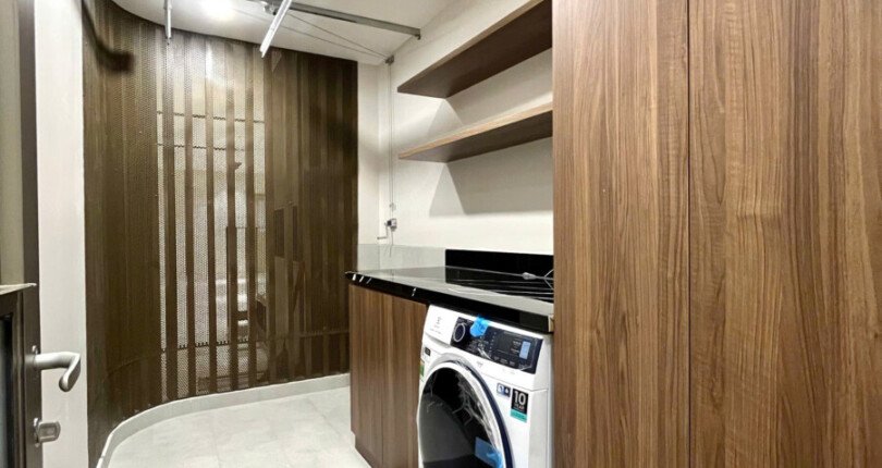 z5911378181894 e331802d0a26c6af388888ee602baa12 810x430 - Cho thuê Midtown M5 Phú Mỹ Hưng Quận 7, 116m 2 phòng full đồ