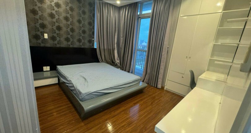 z5920811911697 1b7eb9e36076a165ed3f6e6659695fb0 810x430 - Bán chung cư Star Hill 94m 3 phòng, có sổ