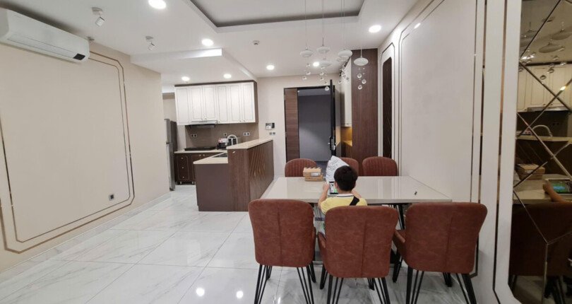 z5922647552825 e56b6e8cff01e9edfe25ba4e69db3b31 810x430 - Cho Thuê Midtown M6 Phú Mỹ Hưng 90m 2 phòng full nội thất