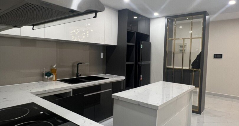 z5928157746400 b879d74d64a753ebbd07c451e07c2819 810x430 - Bán căn hộ Scenic Valley 1 Phú Mỹ Hưng Q7, 3 phòng tặng ful nội thất cao cấp