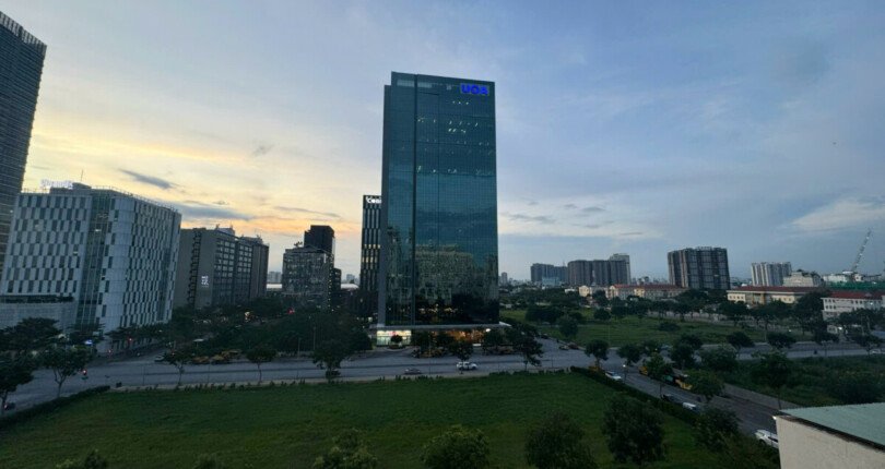 z5931658417741 2a0b29f0acc55fcfff70268fcaff1c06 1 810x430 - Bán căn hộ Star Hill Phú Mỹ Hưng Quận 7, diện tích 95m, 3 phòng có sổ rồi