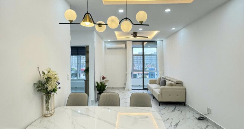 z5945698908959 4f936614d749c1e15a03e26e55236b98 810x430 - Bán căn hộ Sky Garden 1 Phú Mỹ Hưng Quận 7 3 phòng tầng 5