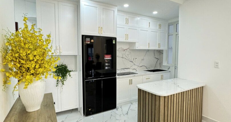 z5945698956678 c429519da2d7862bfd8e8ac89fcda2fe 810x430 - Bán căn hộ Sky Garden 1 Phú Mỹ Hưng Quận 7 3 phòng tầng 5
