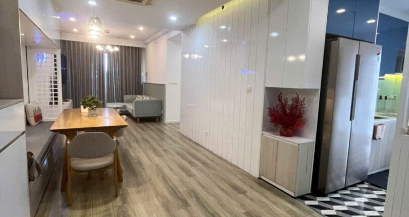 z5946298300010 3cc8a6ba32d6d89412f675edfdf435a2 810x430 - Cần cho căn hộ Cho thuê Scenic 1,PMH, lầu cao view trực diện golf khoá sẵn.