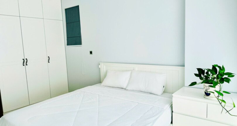 z5952005554619 612684db0f8b4d6d025f019e17473a5d 810x430 - Cho thuê Midtown M7 Phú Mỹ Hưng giá 30tr full nội thất