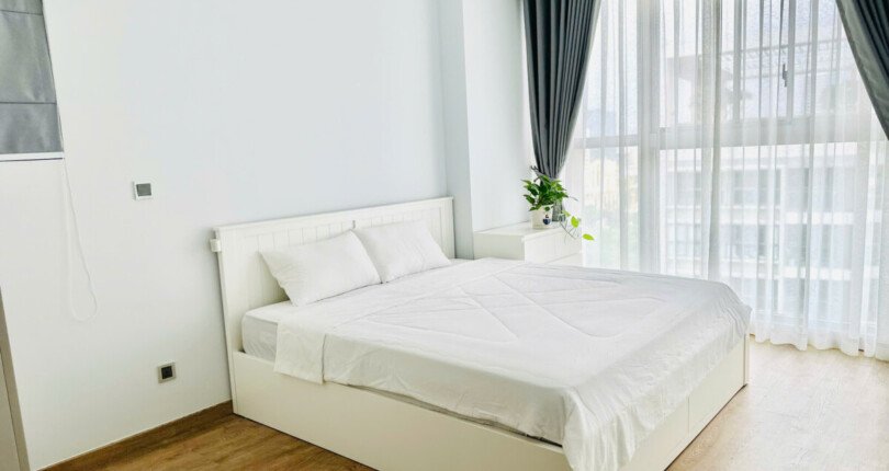 z5952005575725 4ef65bb2cbde739b74572a1190bda915 810x430 - Cho thuê Midtown M7 Phú Mỹ Hưng giá 30tr full nội thất