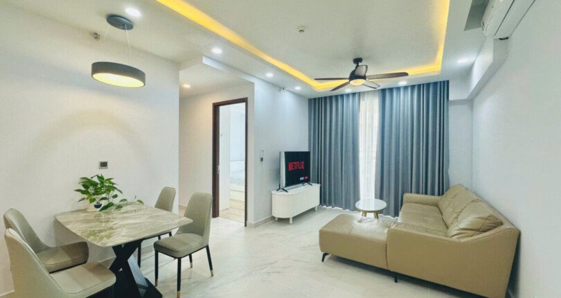 z5952005582686 af15c71aeeffa3975f5680a1d9f5cce9 810x430 - Cho thuê Midtown M7 Phú Mỹ Hưng giá 30tr full nội thất