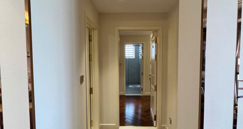 z5952218799865 3f943fe9b7ef31111e00ae3cb61a8eb9 810x430 - Bán căn hộ Riverpark Premier Phú Mỹ Hưng Quận 7 3phong 14 tỷ