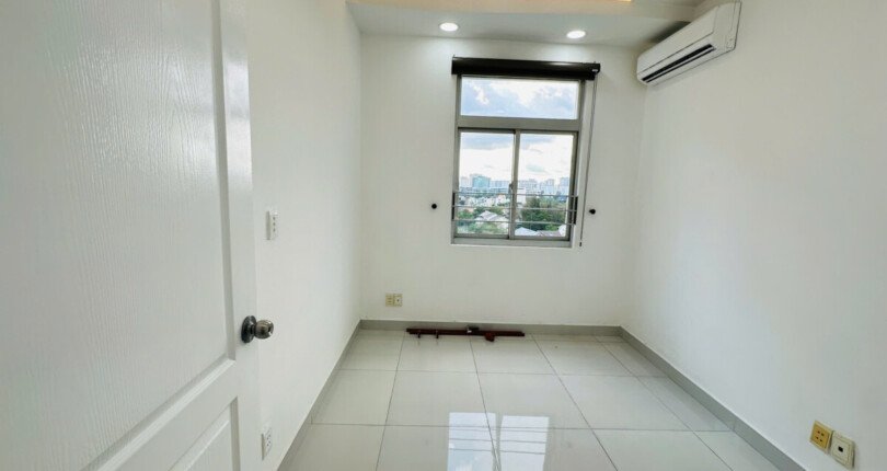 z5953121691789 43e8563a63c347449ebc640f5c22471f 810x430 - Chủ cho thuê căn hộ SKy Garden Phú Mỹ Hưng Quận 7, 3 phòng full