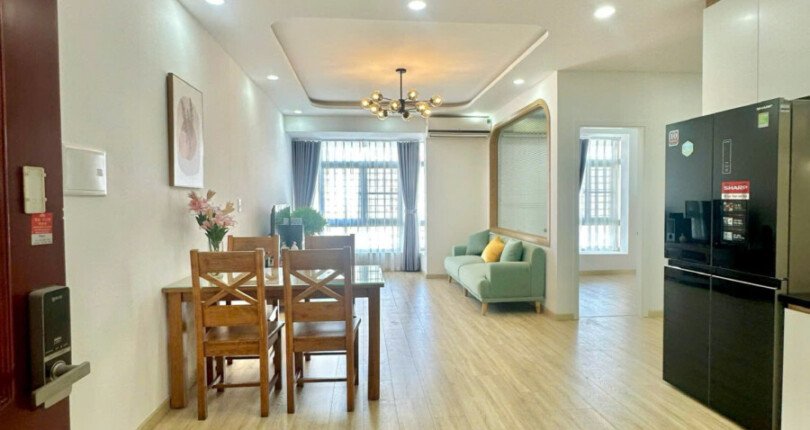 z5953122826285 d1276e86b53a5fa55f74b9a8b52fe213 810x430 - Cho thuê chung cư Sky Garden 88m 3 phòng full đồ