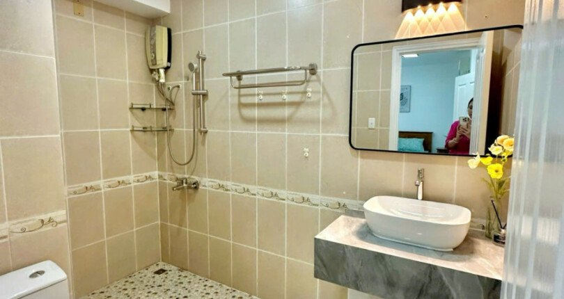 z5953122865973 4b1516880c376d5df6f781a498fdba73 810x430 - Cho thuê chung cư Sky Garden 88m 3 phòng full đồ