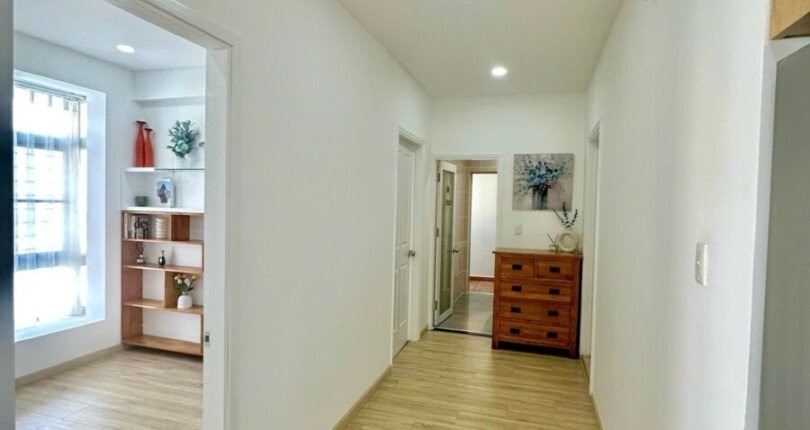 z5953122883463 d07f2b2698e6e656a649b00c26c27aaa 810x430 - Cho thuê chung cư Sky Garden 88m 3 phòng full đồ