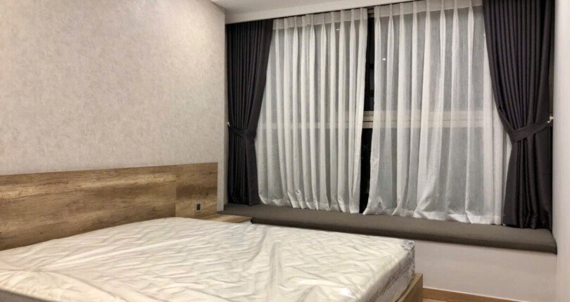 z5955461618142 fd87e4a8eaffb770f67699bf7f9b8543 810x430 - Cho thuê căn hộ chung cư Midtown M7, 80m 2 phòng full nội thất