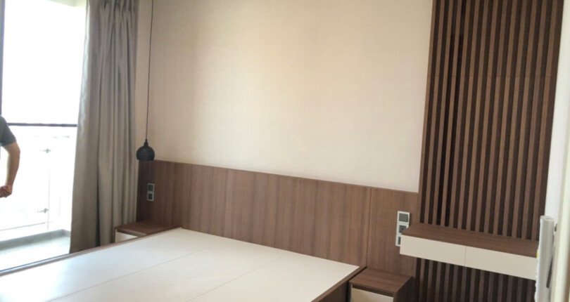 z5962170572489 b22be7aa53a250340b6c5294d3d0907c 810x430 - Bán căn hộ Midtown M5 135m, 3 phòng view sông