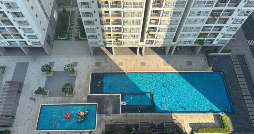 z5984887860305 6ad5692a9887f3a8fc667b9e0be71f5f 810x430 - Bán căn hộ Scenic Valley 1 80m 2pn 2wc giá 6,2 tỷ TL