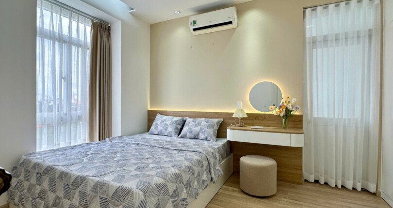 z5985366533008 c39228903bb257243f4a5b6a0bb51d2a 810x430 - Bán chung cư Sky Garden 3 PMH Q7, 70m 2pn 2wc