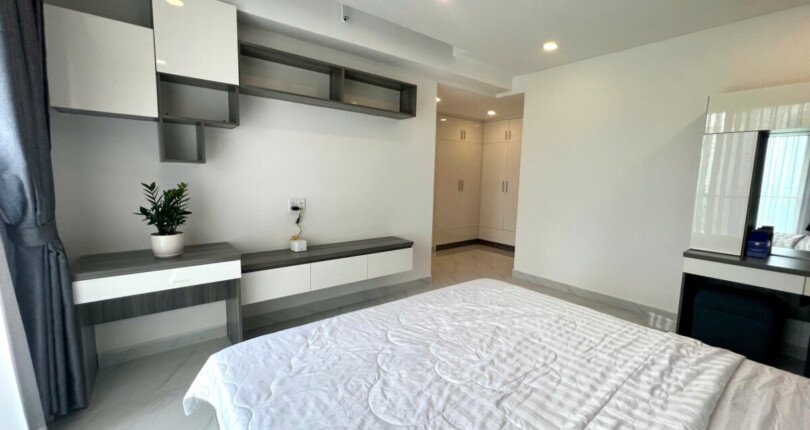 z5985426260892 5fc44cd95d1fc72597fdebb312075e87 810x430 - Cho thuê chung cư Green Valley 3 phòng full đồ 35tr/th