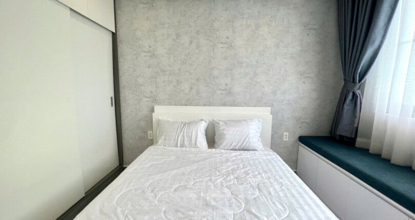 z5985426276077 f529fea761e92bafa066fc7ec3ba57a2 810x430 - Cho thuê chung cư Green Valley 3 phòng full đồ 35tr/th