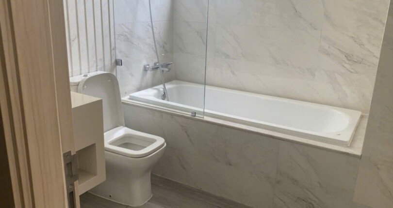 z5986792335957 deedb6f9e375502fce50cfdfd302166b 810x430 - Bán chung cư Midtown M6 (The Symphony) 97 m2 2 PN, 2 WC