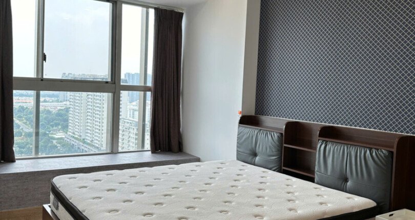 z5986793560448 fc1ef5fc4d5f5d5b8edca2ae5e83fcc4 810x430 - Bán chung cư Midtown M7 81m2, 2PN, 2wc tầng 19