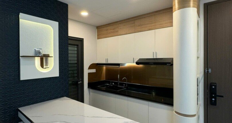 2qewretyuhxds445y6f 4 810x430 - Cho thuê căn hộ Cardinal Court 76m 2 phòng full nội thất mới keng