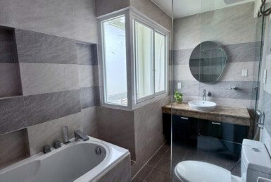 3456789oisvdy55587654t3566jgnfb  (20)