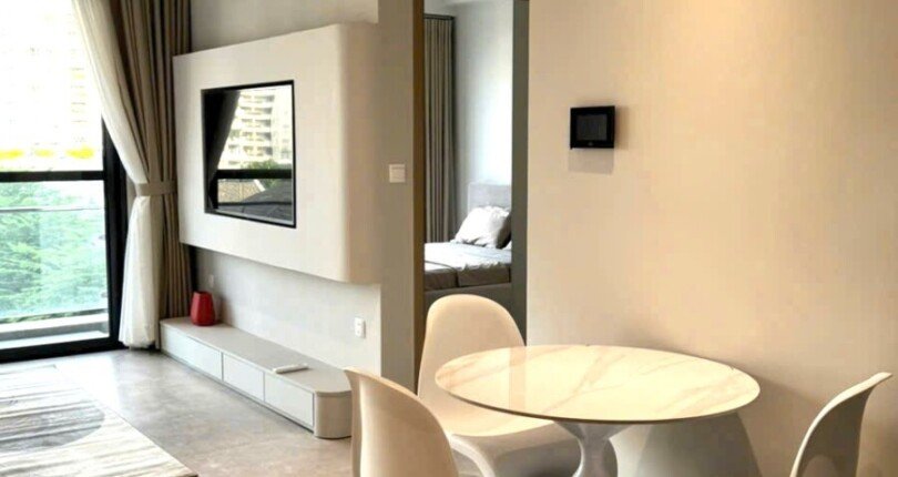 ban can 4 ghe 810x430 - Giá mua bán căn hộ 2pn chung cư The Antonia Phú Mỹ Hưng Quận 7 T11/2024