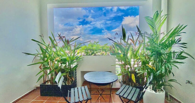 ban cong can ho rong rai 1 810x430 - Giá mua bán căn hộ 3pn chung cư Park View đường Nguyễn Đức Cảnh Quận 7 T11/2024