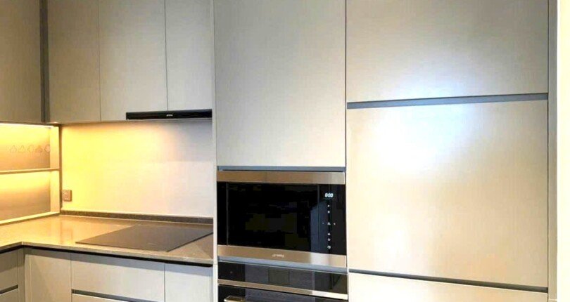 bep trong can ho ban 810x430 - Giá mua bán căn hộ 4 phòng ngủ Chung cư The Metropole Thủ Thiêm tp.Thủ Đức