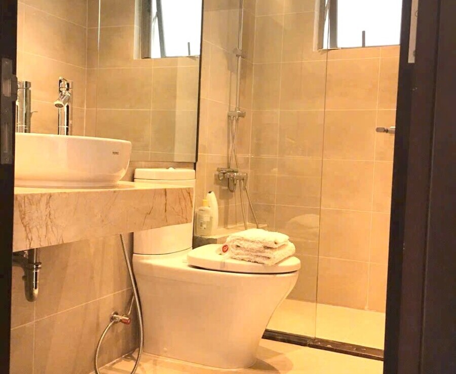 can ho co 2 toilet sang trong 900x738 - Giá mua bán căn hộ 3pn view biệt thự chung cư Hưng Phúc Happy Residence Q7 T11/2024