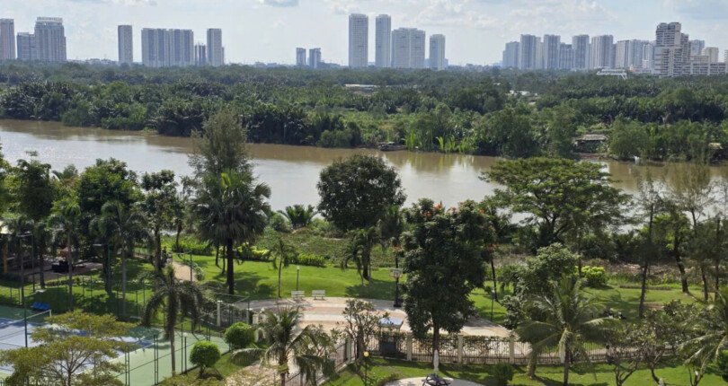 can ho truc dien song va cong vien 810x430 - Giá mua bán căn hộ 2pn Chung cư Riverside Residence Phú Mỹ Hưng Quận 7 T11/2024