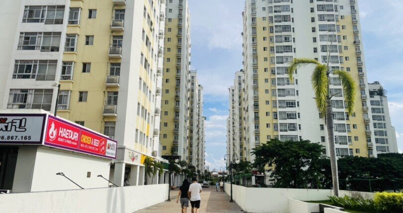 chung cu sky garden 810x430 - Giá mua bán Shophouse phố đi bộ Sky Garden 3 Phú Mỹ Hưng Quận 7 T11/2024