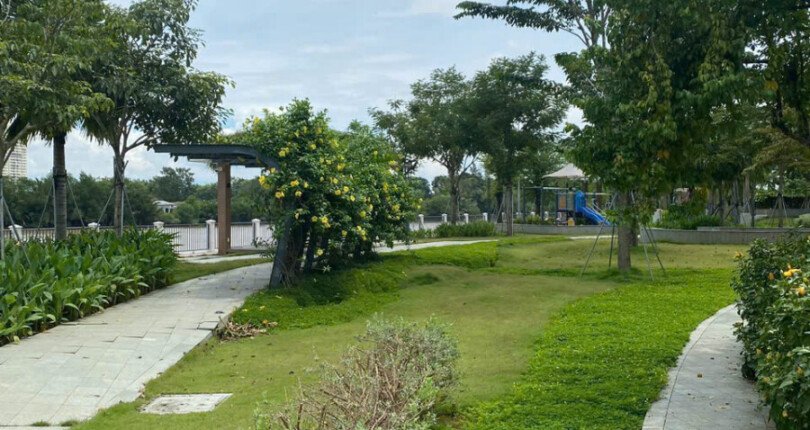 cong vien noi khu lavila derio 810x430 - Giá mua bán nhà Biệt thự nguyên căn Kdc Lavila Derio mặt Đường số 8 Nhà Bè T11/2024