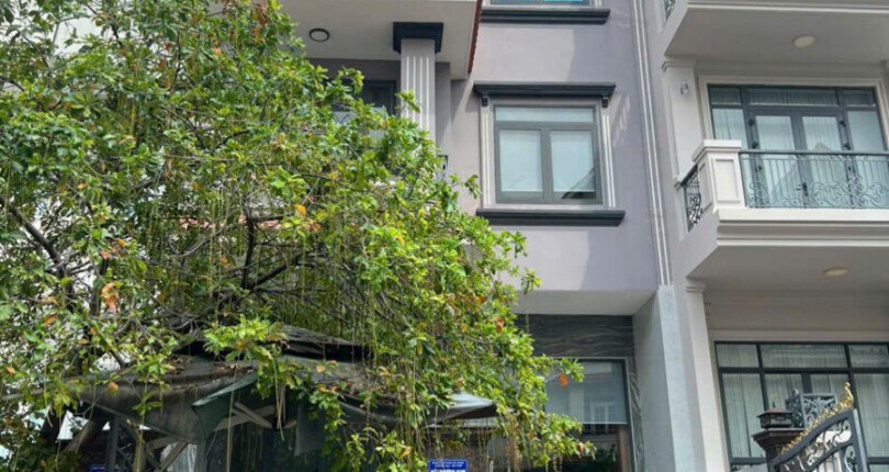 hinh anh mua ban nha biet thu nguyen can kdc him lam quan 7 t11 2024 810x430 - Giá mua bán nhà Biệt thự nguyên căn mặt Đường số 6 Khu dân cư Him Lam Quận 7 T11/2024
