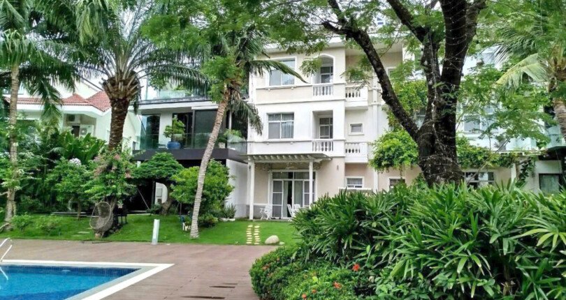 hinh anh mua ban nha biet thu nguyen can khu chateau villa phu my hung t11 2024 810x430 - Giá mua bán nhà Biệt thự nguyên căn Khu Chateau Villa Phú Mỹ Hưng Quận 7 T11/2024