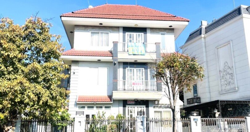 hinh anh nha biet thu ban khu nam thong 1 quan 7 810x430 - Giảm thêm 2 tỷ bán gấp nhà Biệt thự nguyên căn mặt đường Tân Phú khu Nam Thông 1c Quận 7