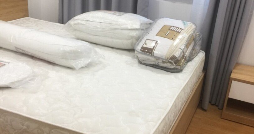 hinh anh phong ngu can ho cho thue 810x430 - Cho thuê căn hộ 02pn, chung cư Scenic Valley 2, giá 21tr/tháng, nội thất đầy đủ, xem nhà dễ.